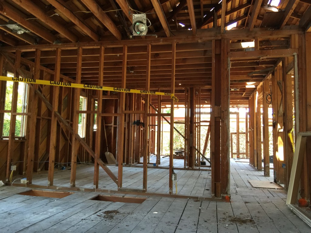 House Hacking: The ABSOLUTE Key to Early FI House Hacking: The ABSOLUTE Key to Early FI